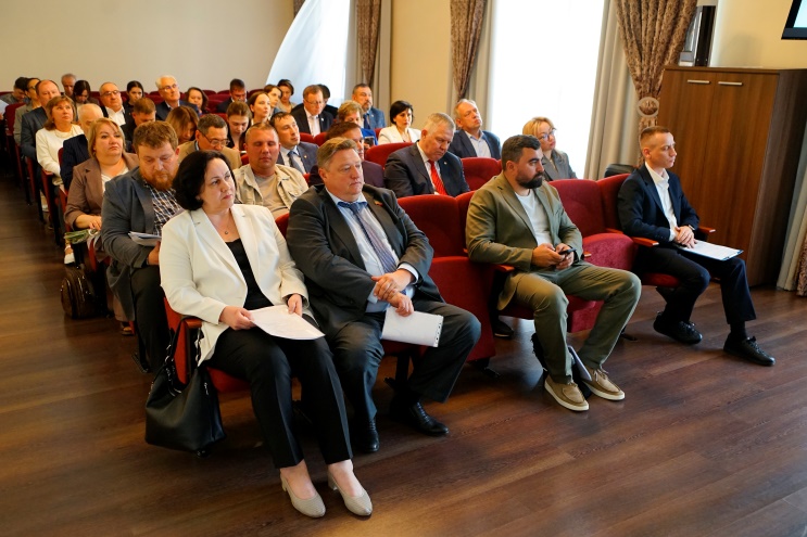 04.06-2.jpg